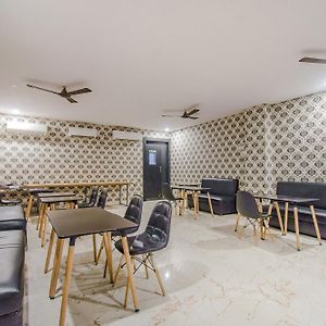 Collection O Mg Guest House